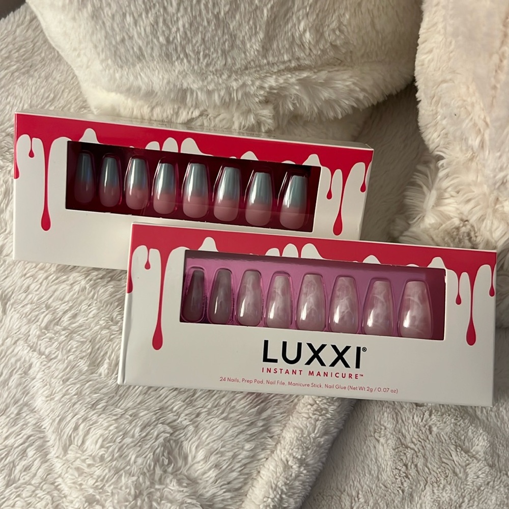 2 SETS OF LUXXI PRESS IN NAILS BRAND NEW INSTANT MANICURE RETAILS $16 each